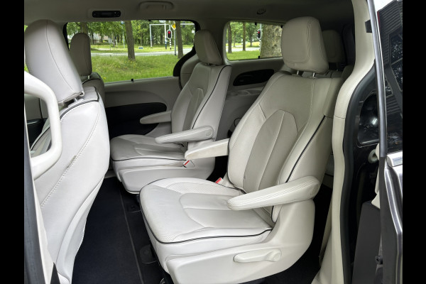 Chrysler Pacifica 3.6 V6 Hybrid PHEV LIMITED