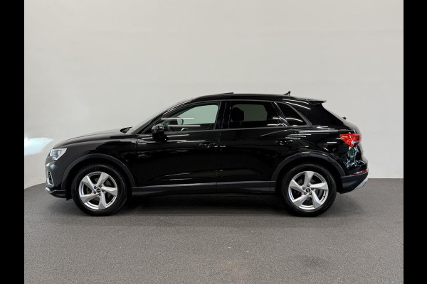 Audi Q3 35 TFSI Advanced Automaat Panoramadak Navigatie Apple Carplay/Android Auto 360 camera Parkeersensoren Cruise Control Alacantara Full Led Stoelverwarming Climate Control Lichtmetalen velgen