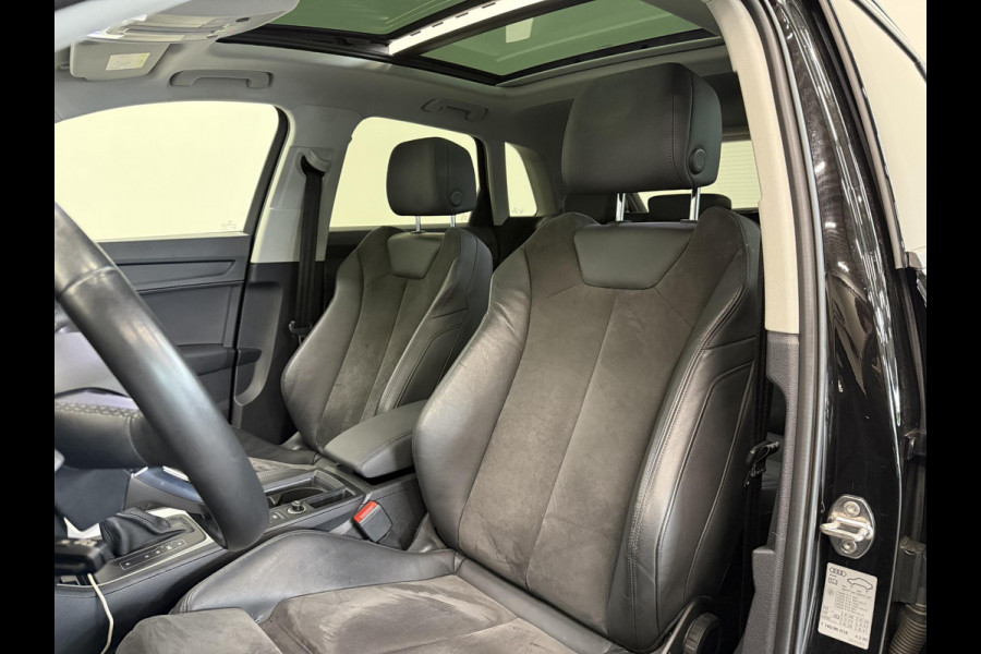 Audi Q3 35 TFSI Advanced Automaat Panoramadak Navigatie Apple Carplay/Android Auto 360 camera Parkeersensoren Cruise Control Alacantara Full Led Stoelverwarming Climate Control Lichtmetalen velgen