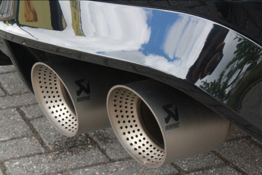 Volkswagen Golf 2.0 TSI R 4Motion Akrapovic*Drift*Pano*Leer/ACC