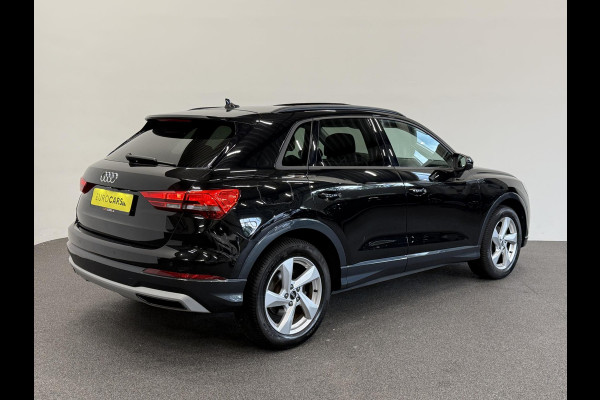 Audi Q3 35 TFSI Advanced Automaat Panoramadak Navigatie Apple Carplay/Android Auto 360 camera Parkeersensoren Cruise Control Alacantara Full Led Stoelverwarming Climate Control Lichtmetalen velgen