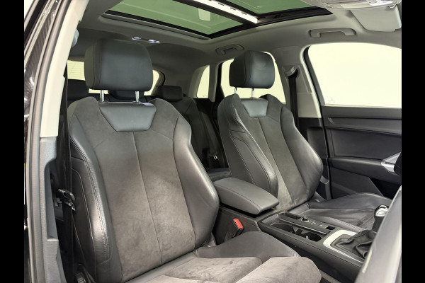 Audi Q3 35 TFSI Advanced Automaat Panoramadak Navigatie Apple Carplay/Android Auto 360 camera Parkeersensoren Cruise Control Alacantara Full Led Stoelverwarming Climate Control Lichtmetalen velgen
