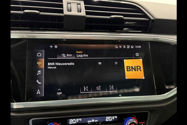 Audi Q3 35 TFSI Advanced Automaat Panoramadak Navigatie Apple Carplay/Android Auto 360 camera Parkeersensoren Cruise Control Alacantara Full Led Stoelverwarming Climate Control Lichtmetalen velgen