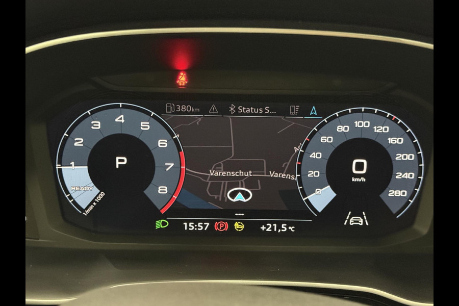 Audi Q3 35 TFSI Advanced Automaat Panoramadak Navigatie Apple Carplay/Android Auto 360 camera Parkeersensoren Cruise Control Alacantara Full Led Stoelverwarming Climate Control Lichtmetalen velgen