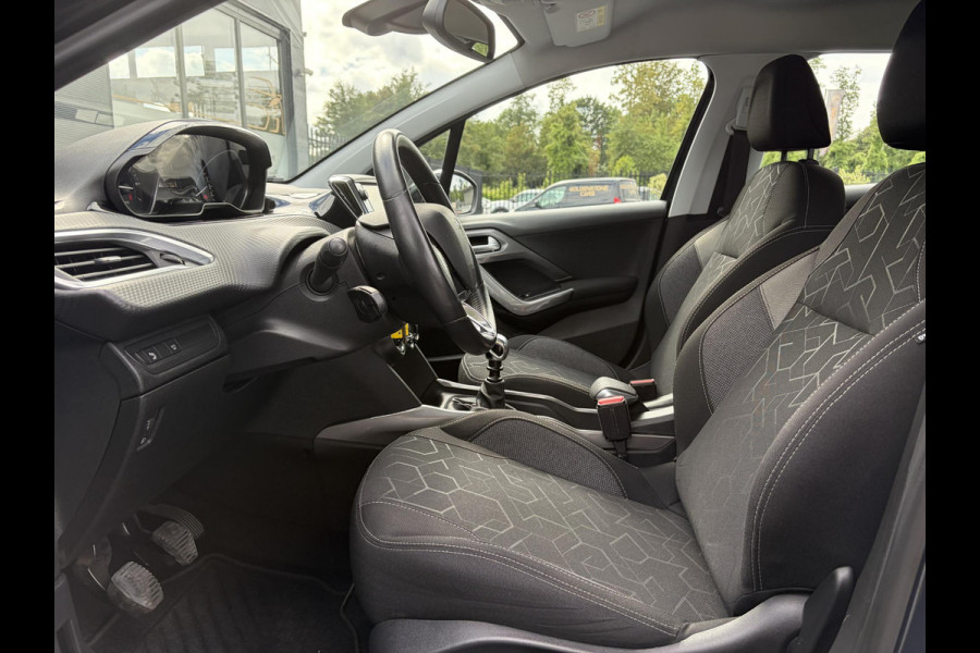 Peugeot 2008 1.2 PureTech Blue Lion 2e Eigenaar,131pk,Carplay,Navi,Dealer Onderhouden,6 Bak,D-riem vv in 2024,Pdc,N.A.P,Apk tot 04-2027