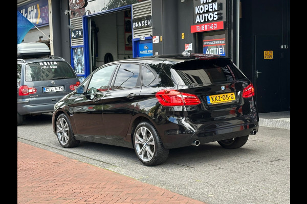 BMW 2 Serie Active Tourer 220i High Executive Aut Navi Clima PDC Stoelverwarming