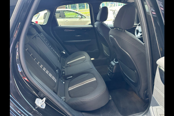 BMW 2 Serie Active Tourer 220i High Executive Aut Navi Clima PDC Stoelverwarming