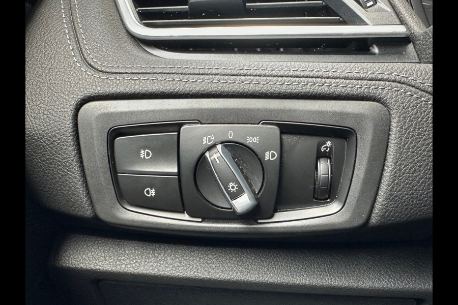 BMW 2 Serie Active Tourer 220i High Executive Aut Navi Clima PDC Stoelverwarming