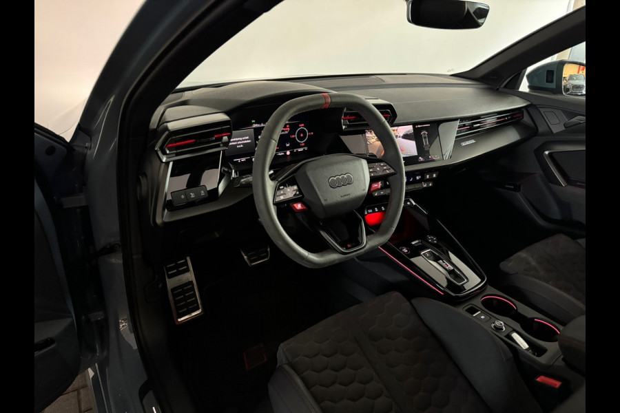 Audi RS3 Sportback 2.5 TFSI quattro Pano|Kuip|HuD|Sonos|PPF