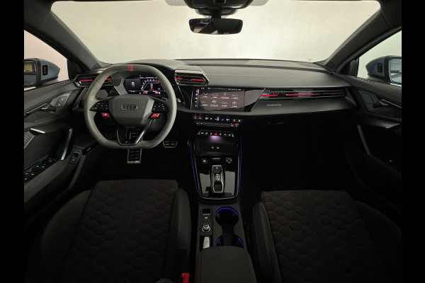 Audi RS3 Sportback 2.5 TFSI quattro Pano|Kuip|HuD|Sonos|PPF
