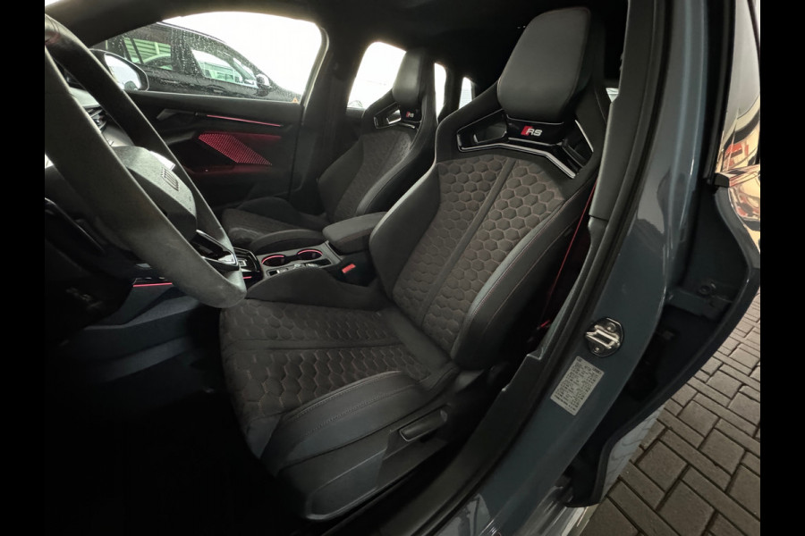 Audi RS3 Sportback 2.5 TFSI quattro Pano|Kuip|HuD|Sonos|PPF