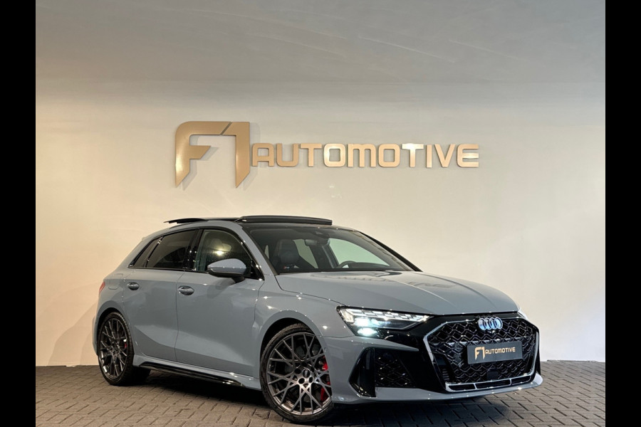 Audi RS3 Sportback 2.5 TFSI quattro Pano|Kuip|HuD|Sonos|PPF