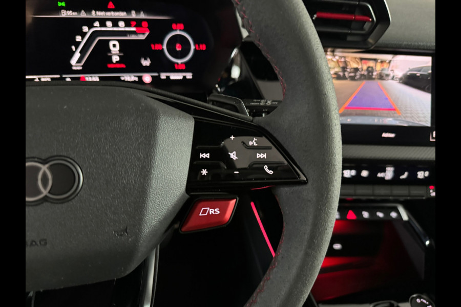 Audi RS3 Sportback 2.5 TFSI quattro Pano|Kuip|HuD|Sonos|PPF