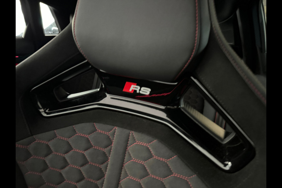 Audi RS3 Sportback 2.5 TFSI quattro Pano|Kuip|HuD|Sonos|PPF