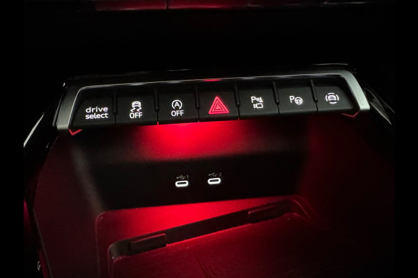 Audi RS3 Sportback 2.5 TFSI quattro Pano|Kuip|HuD|Sonos|PPF