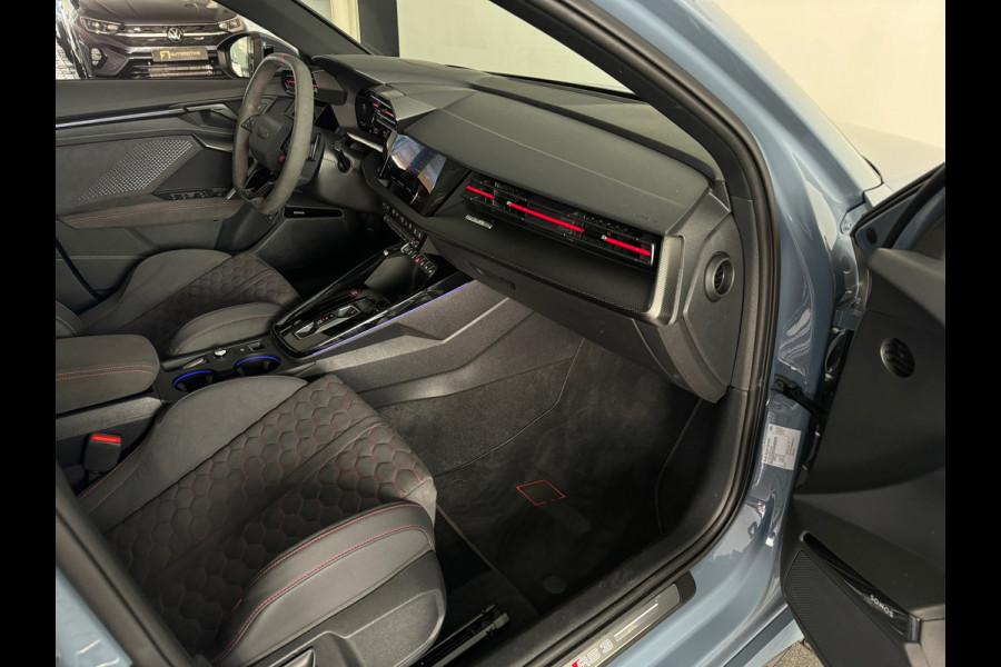 Audi RS3 Sportback 2.5 TFSI quattro Pano|Kuip|HuD|Sonos|PPF
