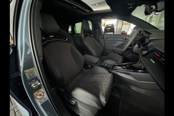 Audi RS3 Sportback 2.5 TFSI quattro Pano|Kuip|HuD|Sonos|PPF