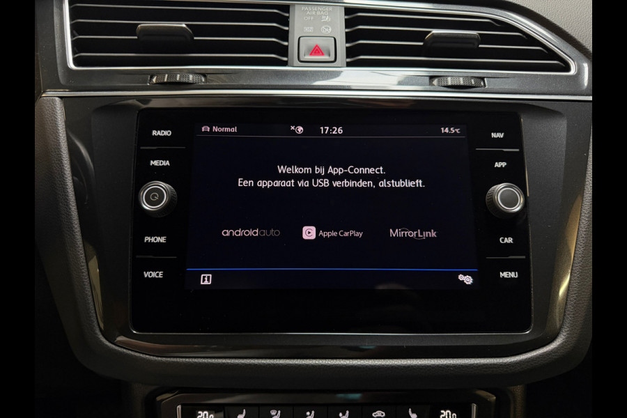 Volkswagen Tiguan 1.5 TSI ACT Highline R-LINE |PANO|KEYLESS|DEALER ONDERHOUDEN|NAP|19 INCH|CAMERA|