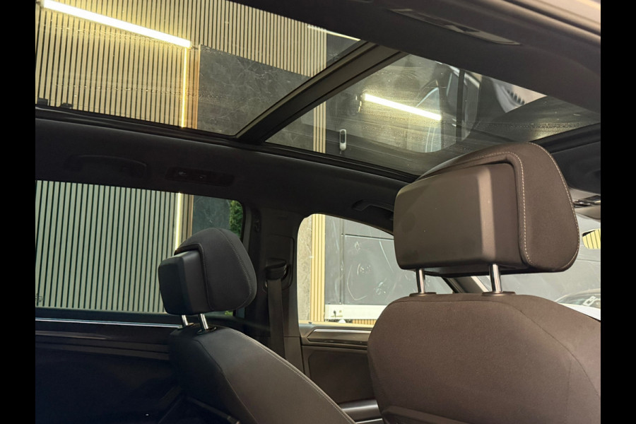 Volkswagen Tiguan 1.5 TSI ACT Highline R-LINE |PANO|KEYLESS|DEALER ONDERHOUDEN|NAP|19 INCH|CAMERA|