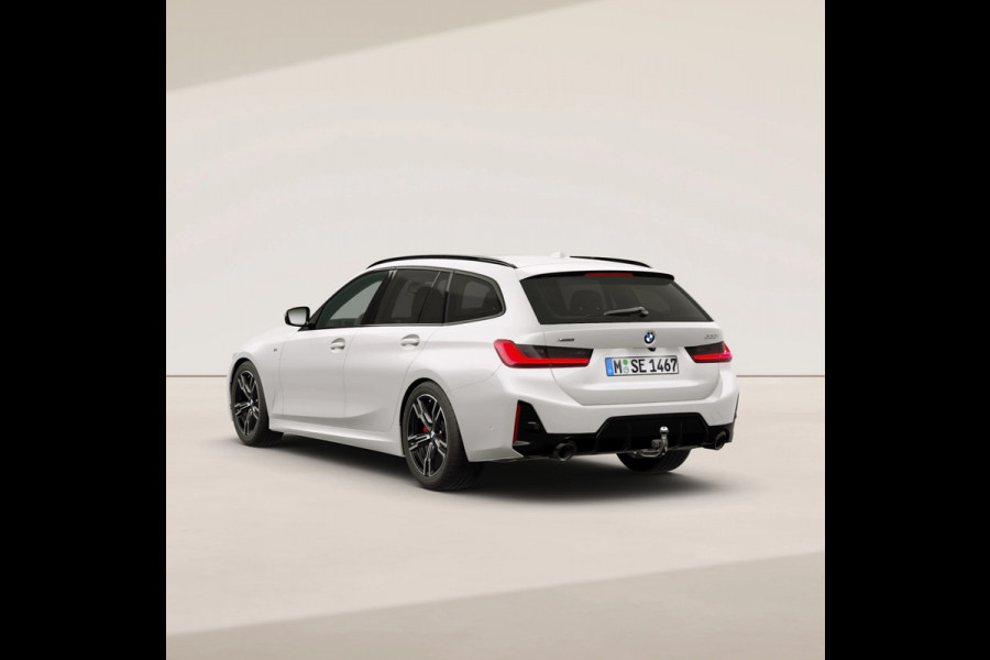 BMW 3 Serie Touring 330i xDrive - M-Sport Pro - Pano - Trekhaak - Comfort Pack - Adaptive LED