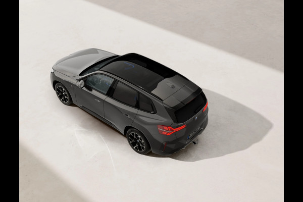 BMW X3 30e xDrive - M-Sport - Pano - Trekhaak - ACC - Head-up