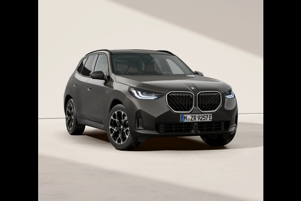 BMW X3 30e xDrive - M-Sport - Pano - Trekhaak - ACC - Head-up