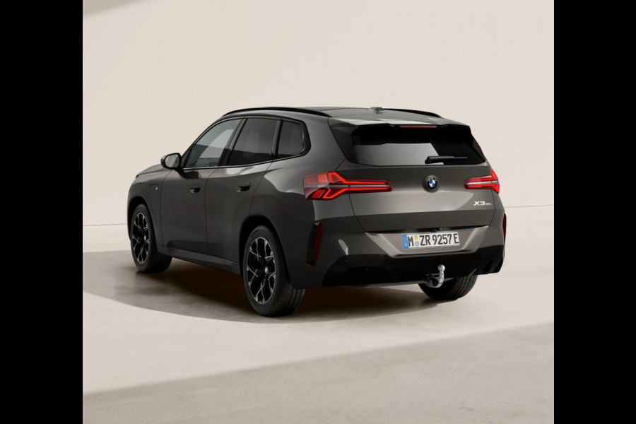 BMW X3 30e xDrive - M-Sport - Pano - Trekhaak - ACC - Head-up