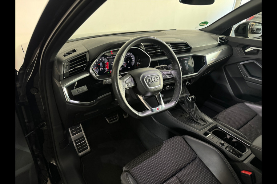 Audi Q3 35 TFSI S Line edition one Keyless|Stoelen Elektrisch