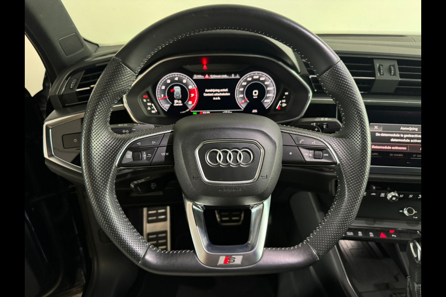 Audi Q3 35 TFSI S Line edition one Keyless|Stoelen Elektrisch