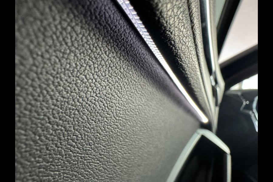 Audi Q3 35 TFSI S Line edition one Keyless|Stoelen Elektrisch