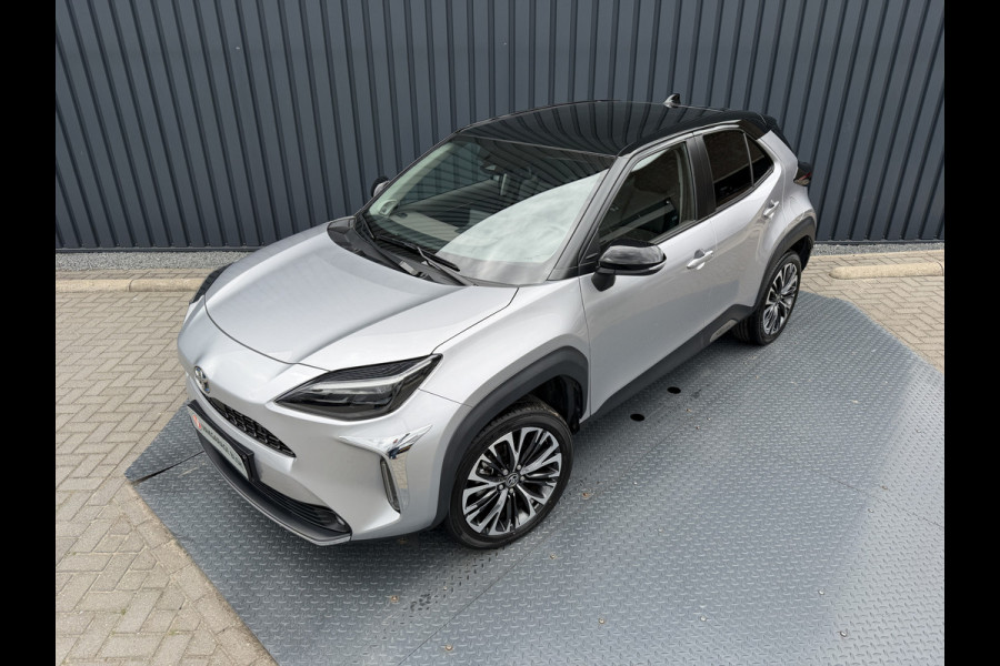 Toyota Yaris Cross 1.5 Hybrid Executive / Bi tone AWD | Afnm. Trekhaak | Pano dak | JBL | 10jr GARANTIE | Rijklaar!!!