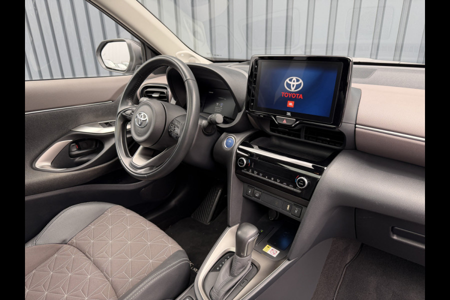 Toyota Yaris Cross 1.5 Hybrid Executive / Bi tone AWD | Afnm. Trekhaak | Pano dak | JBL | 10jr GARANTIE | Rijklaar!!!