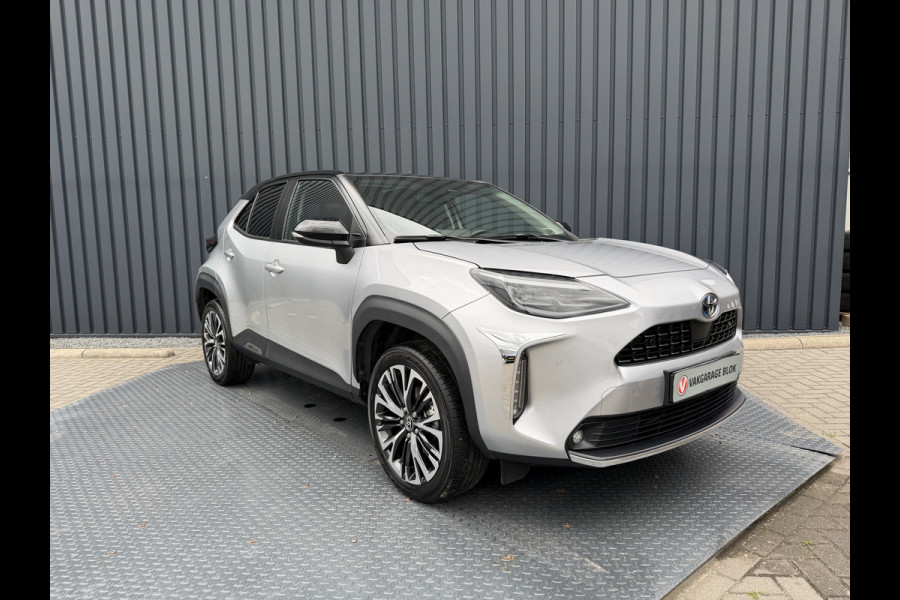 Toyota Yaris Cross 1.5 Hybrid Executive / Bi tone AWD | Afnm. Trekhaak | Pano dak | JBL | 10jr GARANTIE | Rijklaar!!!