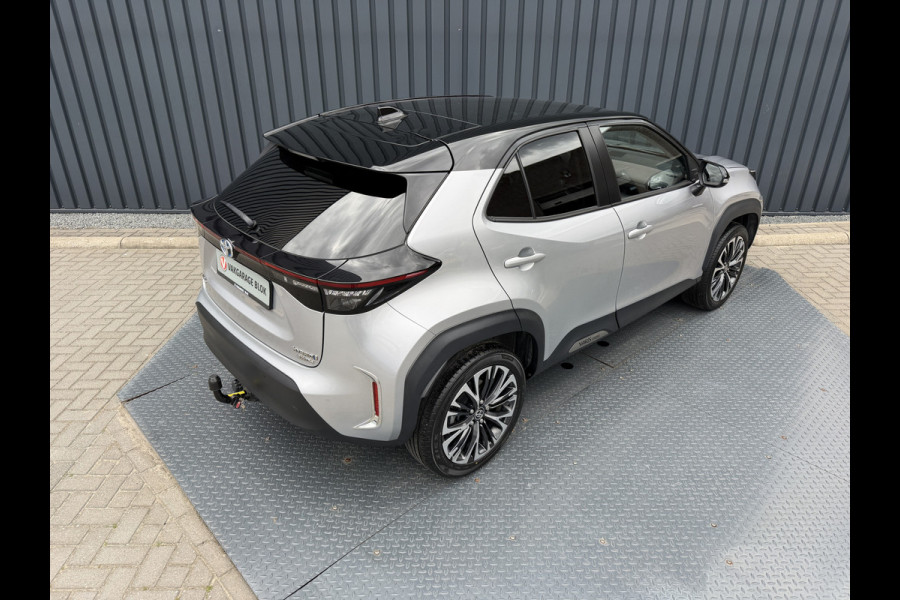 Toyota Yaris Cross 1.5 Hybrid Executive / Bi tone AWD | Afnm. Trekhaak | Pano dak | JBL | 10jr GARANTIE | Rijklaar!!!