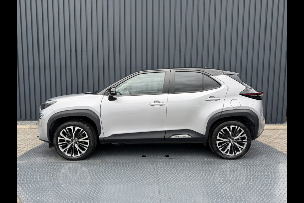 Toyota Yaris Cross 1.5 Hybrid Executive / Bi tone AWD | Afnm. Trekhaak | Pano dak | JBL | 10jr GARANTIE | Rijklaar!!!