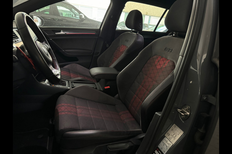 Volkswagen Golf 2.0 TSI GTI TCR Pano|Keyless|DCC|PPF|Milltek