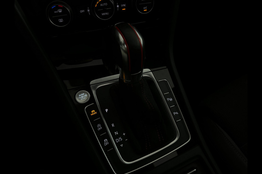 Volkswagen Golf 2.0 TSI GTI TCR Pano|Keyless|DCC|PPF|Milltek