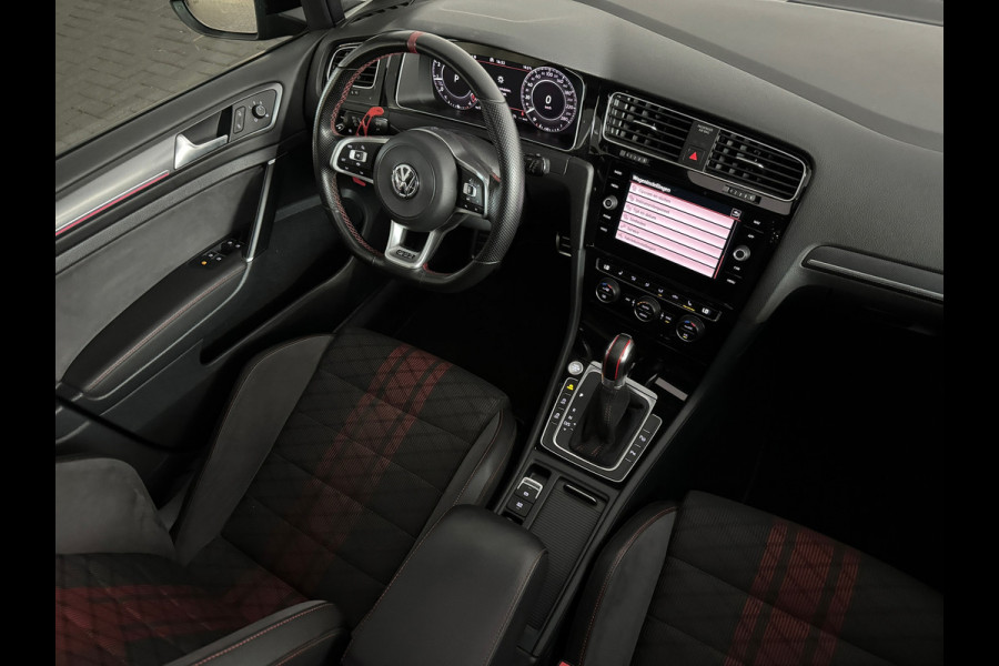 Volkswagen Golf 2.0 TSI GTI TCR Pano|Keyless|DCC|PPF|Milltek