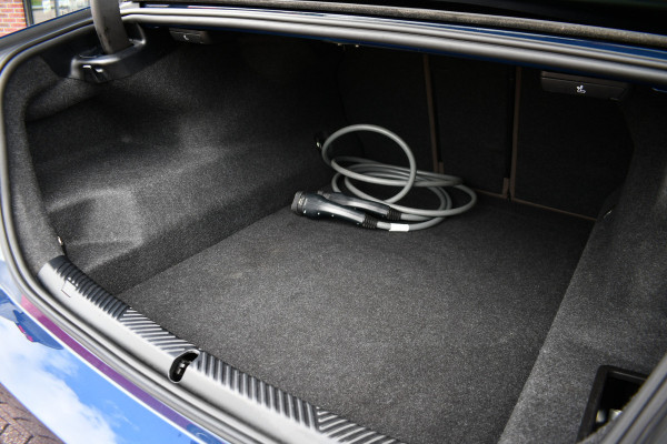BMW 5 Serie 550e xDrive M-Sport Pro B&W Trekh Prof-onderstel 20inch