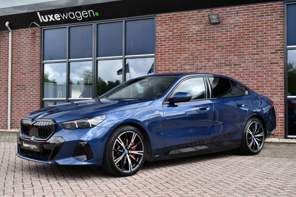 BMW 5 Serie 550e xDrive M-Sport Pro B&W Trekh Prof-onderstel 20inch
