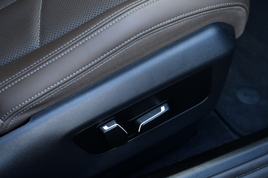 BMW 5 Serie 550e xDrive M-Sport Pro B&W Trekh Prof-onderstel 20inch