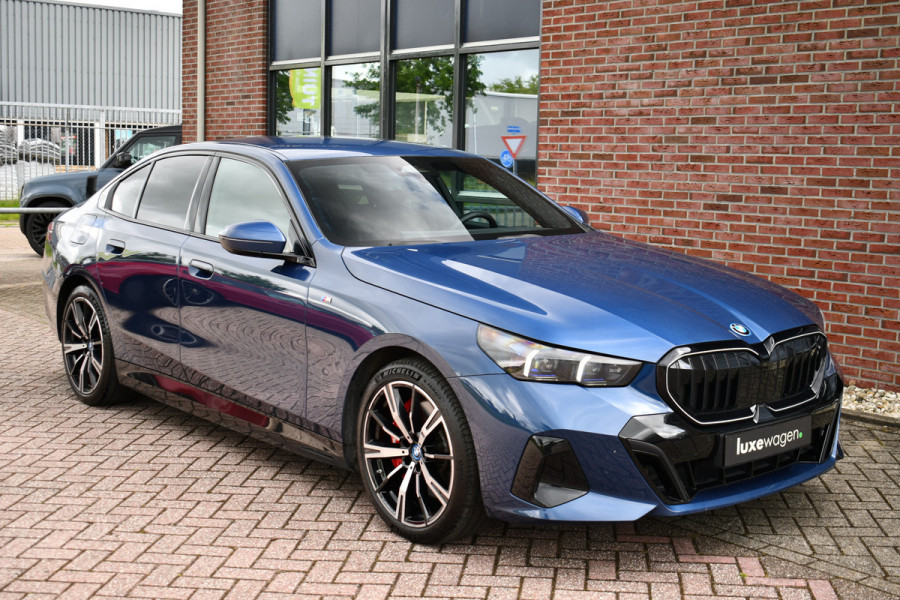 BMW 5 Serie 550e xDrive M-Sport Pro B&W Trekh Prof-onderstel 20inch