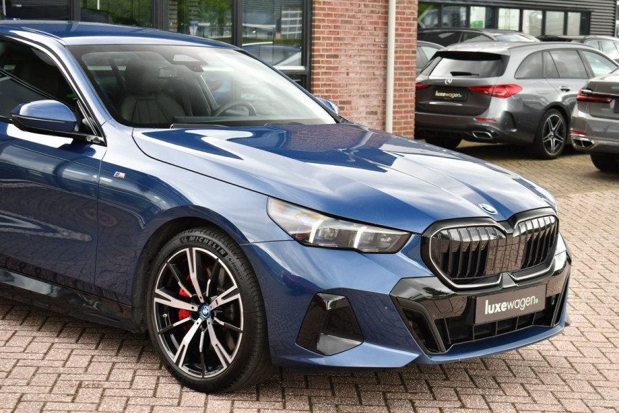 BMW 5 Serie 550e xDrive M-Sport Pro B&W Trekh Prof-onderstel 20inch