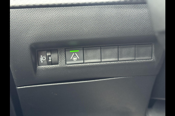 Peugeot e-2008 EV Allure Avantage 54 kWh | 360 camera | Adaptive cruise | Prijs is rijklaar
