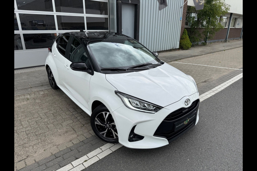 Toyota Yaris 1.5 Hybrid 115 First Edition ECC/PDC V&A/CAMERA