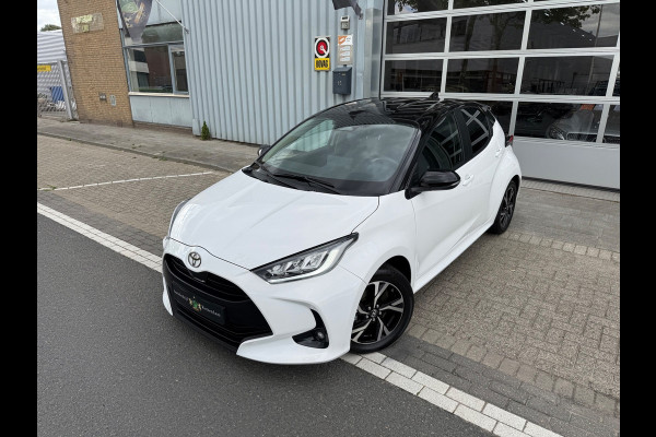 Toyota Yaris 1.5 Hybrid 115 First Edition ECC/PDC V&A/CAMERA