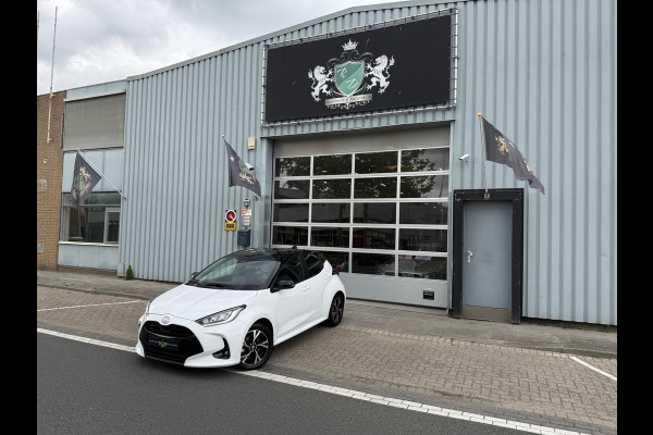 Toyota Yaris 1.5 Hybrid 115 First Edition ECC/PDC V&A/CAMERA