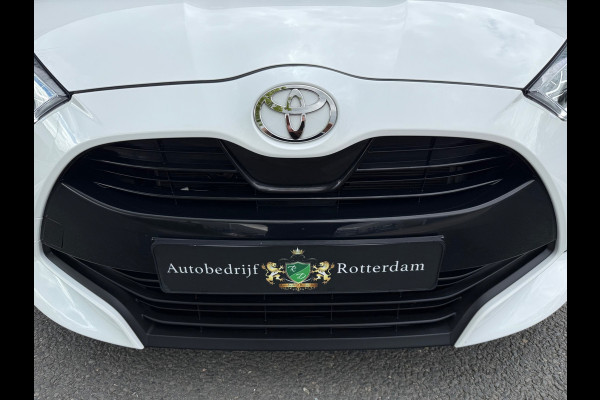Toyota Yaris 1.5 Hybrid 115 First Edition ECC/PDC V&A/CAMERA