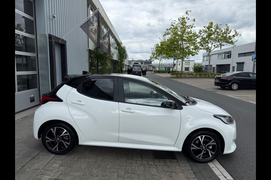 Toyota Yaris 1.5 Hybrid 115 First Edition ECC/PDC V&A/CAMERA