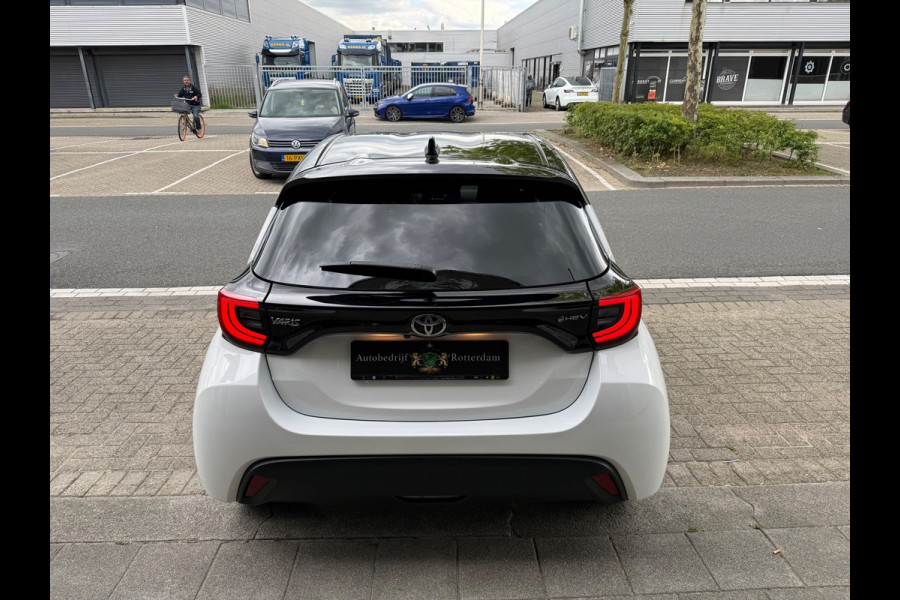 Toyota Yaris 1.5 Hybrid 115 First Edition ECC/PDC V&A/CAMERA